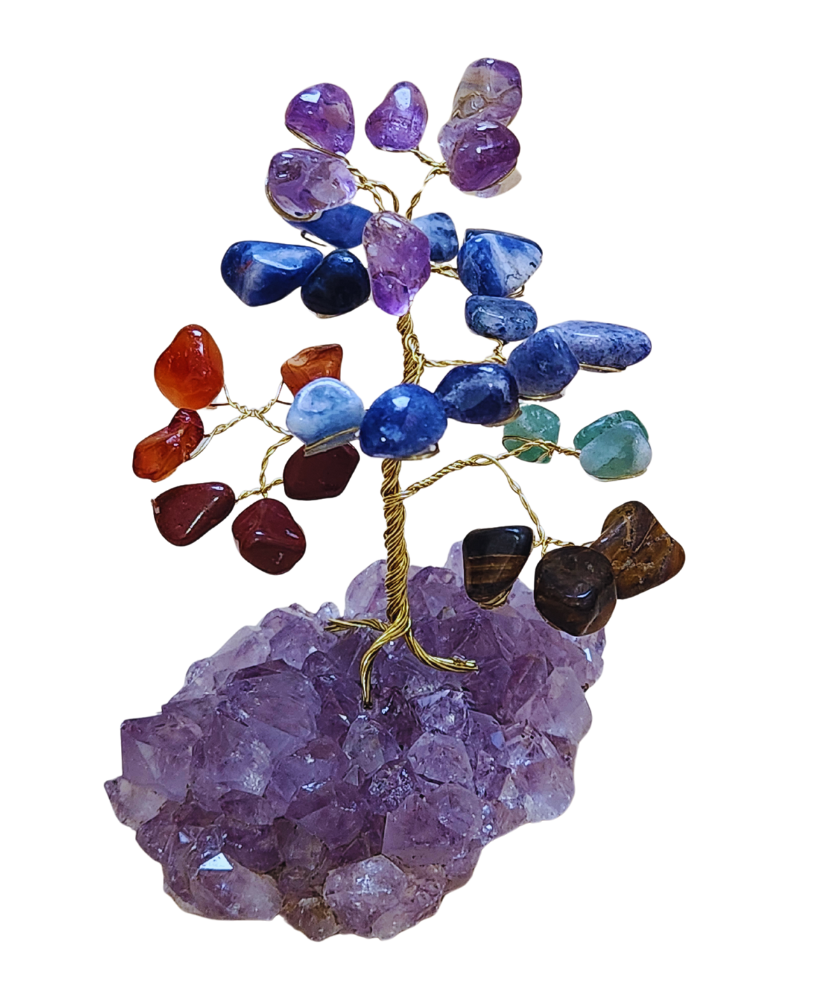 Árvore em diversas pedras na base de ametista a partir de